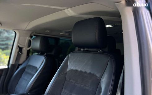 Volkswagen Multivan 2017 - фото 22
