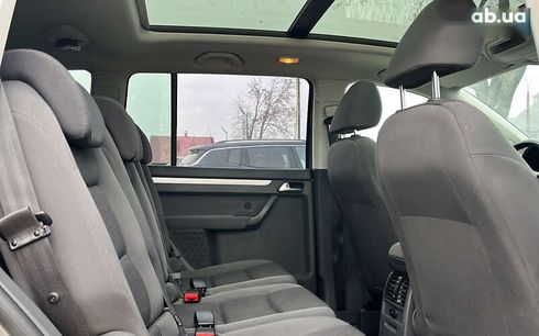 Volkswagen Touran 2011 - фото 24