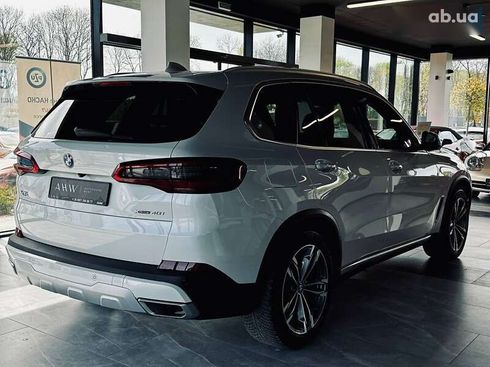 BMW X5 2018 - фото 12