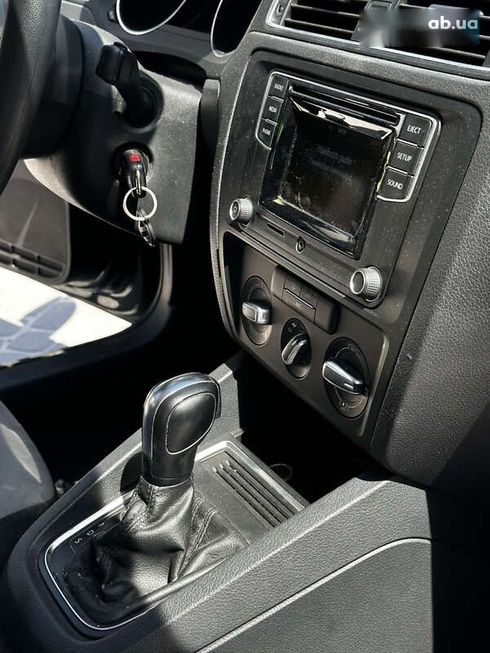Volkswagen Jetta 2016 - фото 9