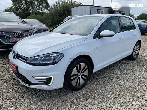 Volkswagen e-Golf 2020 - фото 7