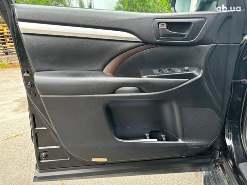 Toyota Highlander 2015 черный - фото 9