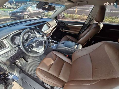 Toyota Highlander 2018 - фото 9