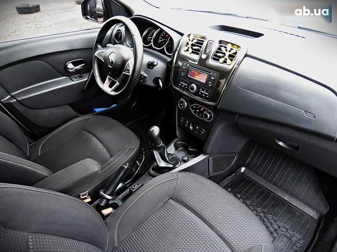 Renault Logan 2017 - фото 17
