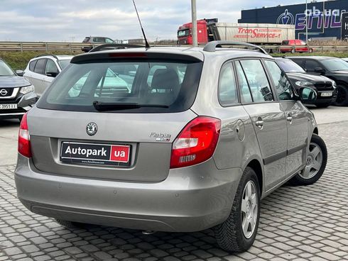 Skoda Fabia 2010 серый - фото 17