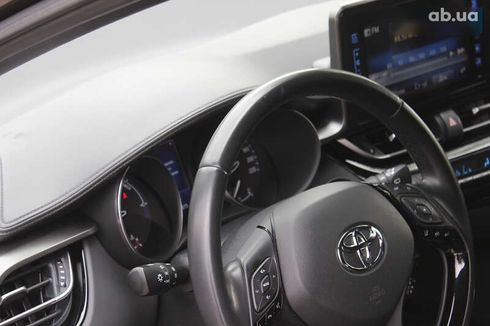 Toyota C-HR 2019 - фото 26