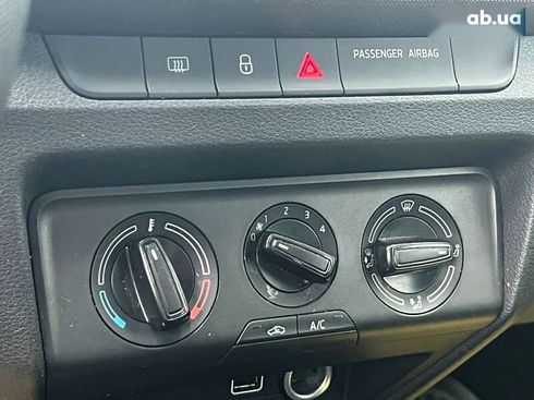 Skoda Fabia 2021 - фото 30