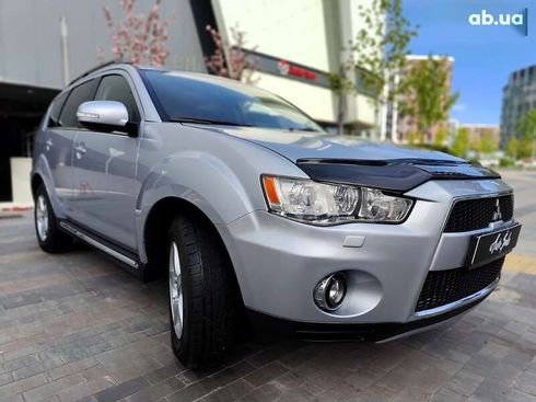 Mitsubishi Outlander 2011 - фото 29