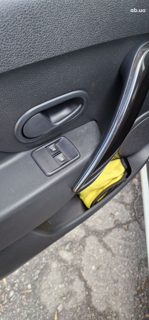 Renault Sandero 2019 белый - фото 19