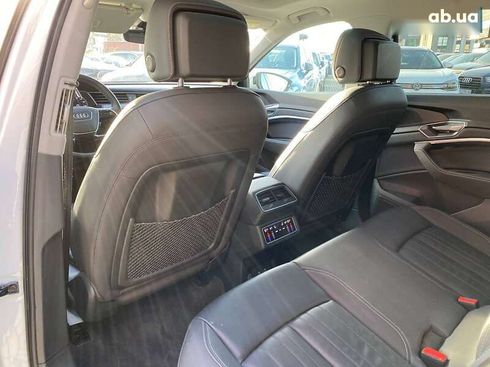 Audi E-Tron 2021 - фото 22