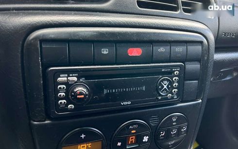 Opel Vectra 2001 - фото 17