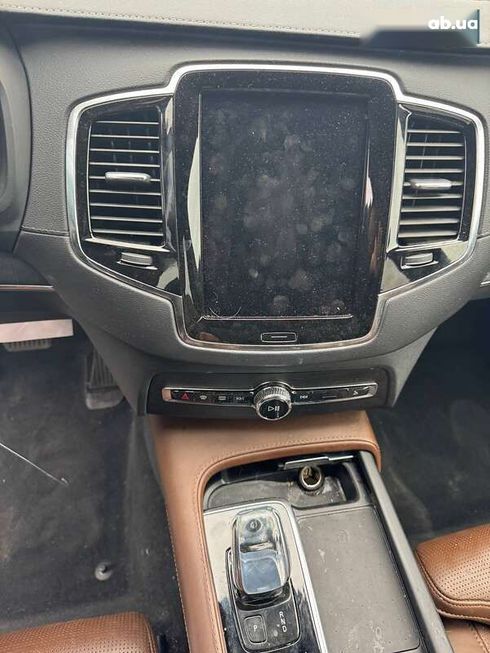 Volvo XC90 2020 - фото 16