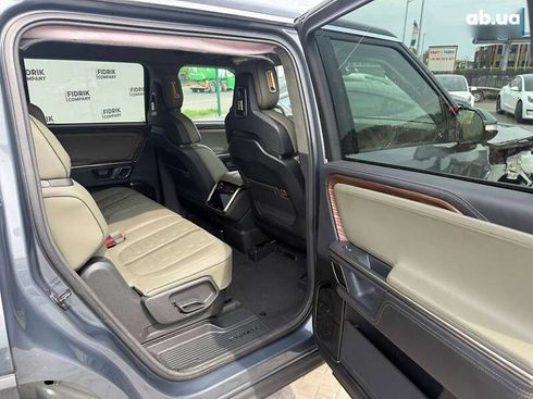 Rivian R1S 2023 - фото 12