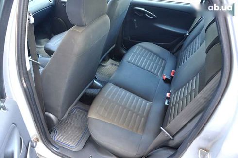 Fiat Punto 2009 - фото 19