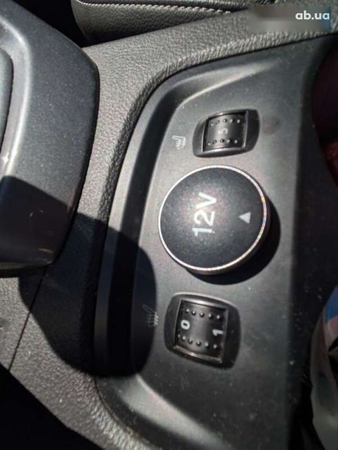 Ford Focus 2011 - фото 17