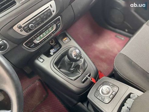 Renault Scenic 2013 - фото 29