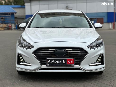 Hyundai Sonata 2018 белый - фото 2