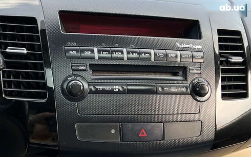 Mitsubishi Outlander 2008 - фото 17