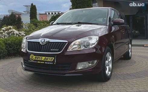 Skoda Fabia 2012 - фото 3