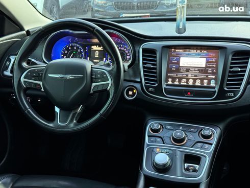 Chrysler 200 2016 серый - фото 27
