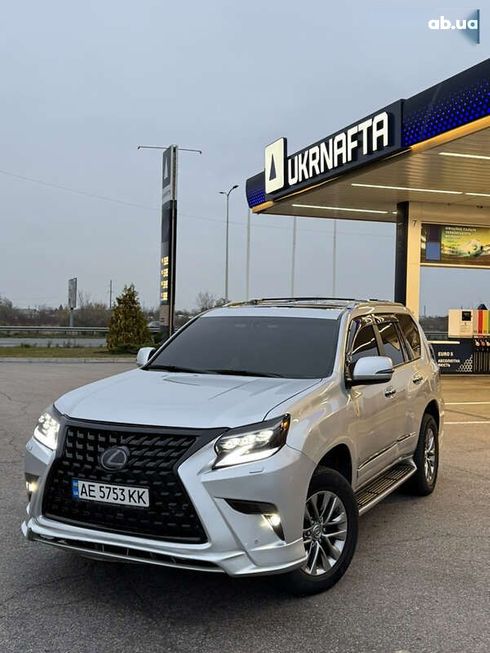 Lexus GX 2019 - фото 6