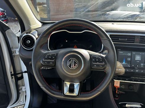 MG ZS EV 2022 - фото 17