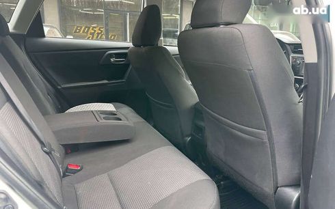 Toyota Auris 2014 - фото 15