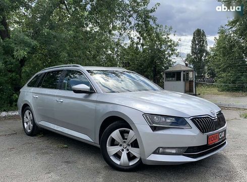 Skoda Superb 2016 - фото 14