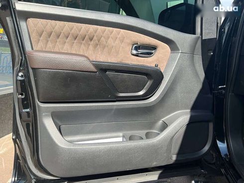 Nissan Titan 2018 - фото 18