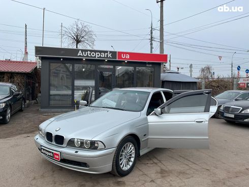 BMW 5 серия 2003 серый - фото 23