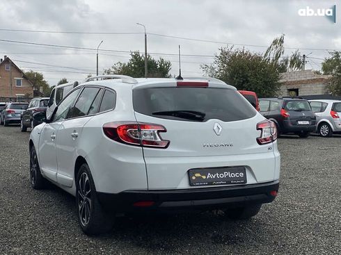 Renault Megane 2014 - фото 23