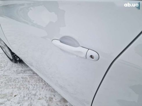 Renault Zoe 2017 - фото 18