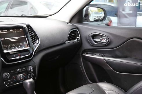 Jeep Cherokee 2019 - фото 15