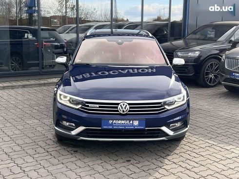 Volkswagen passat alltrack 2017 - фото 5