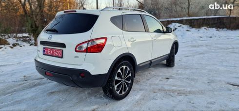 Nissan Qashqai 2011 белый - фото 4