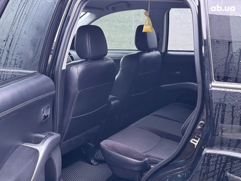 Mitsubishi Outlander XL 2011 черный - фото 11