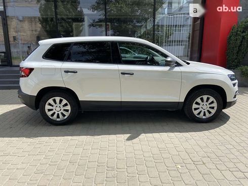 Skoda Karoq 2022 - фото 10