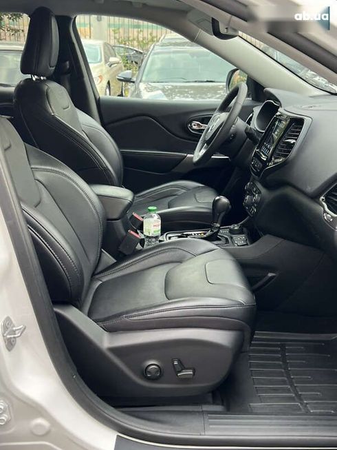 Jeep Cherokee 2022 - фото 30