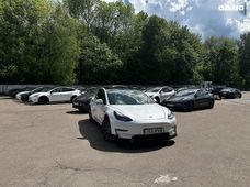 Продаж вживаних Tesla Model 3 - купити на Автобазарі