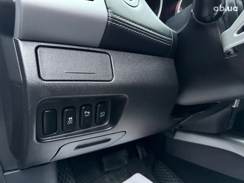 Mitsubishi Outlander XL 2011 черный - фото 18