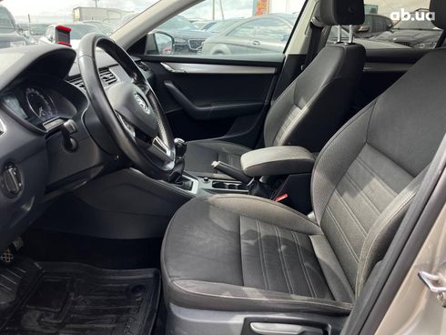 Skoda octavia a7 2017 бежевый - фото 13