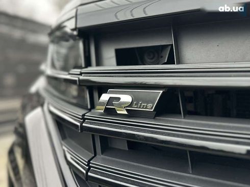 Volkswagen Touareg 2019 - фото 18