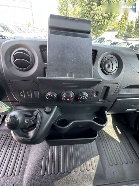Renault Master 2019 - фото 21