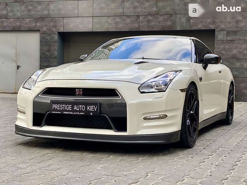 Nissan GT-R 2013 - фото 8