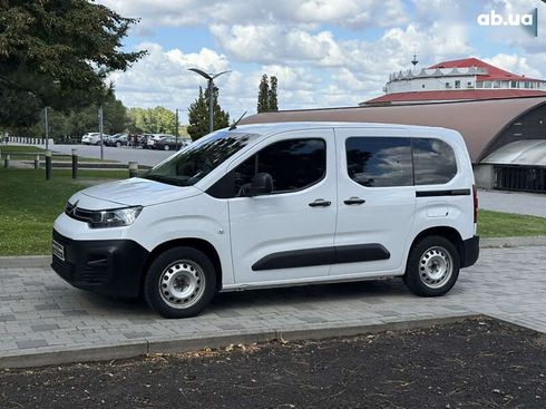 Citroёn Berlingo 2023 - фото 16