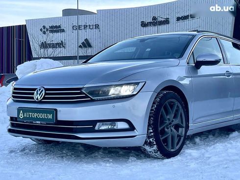 Volkswagen Passat 2018 - фото 12