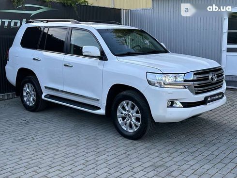 Toyota Land Cruiser 2019 - фото 8