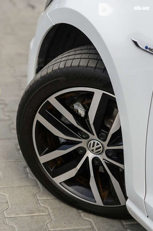 Volkswagen e-Golf 2019 - фото 16