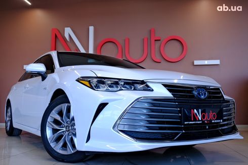 Toyota Avalon 2019 белый - фото 4