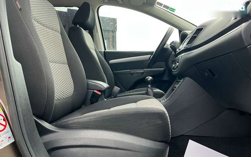 Volkswagen Sharan 2011 - фото 17